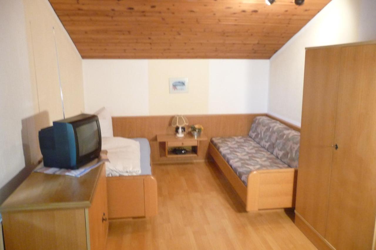Haus Gebhard Lägenhet Reutte Rum bild